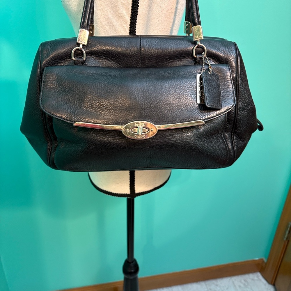 Coach Black Pebbled Leather Shoulder Bag with Silver Hardware - Picture 2 of 15